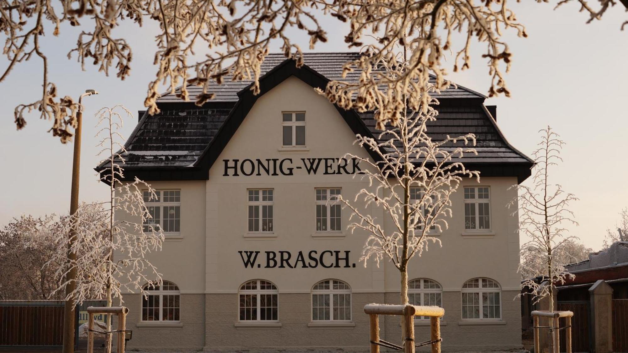 Remise Brasch - Zwischen Bahnhof Und Elbe Apartment Wittenberge Luaran gambar